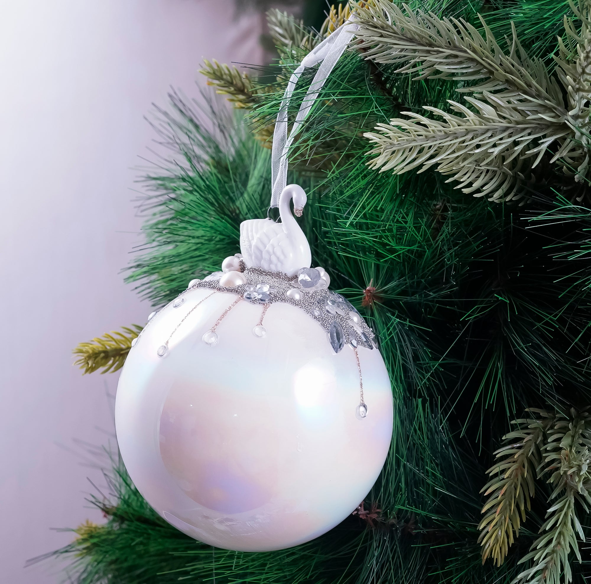 Luxe Rainbow Swan Glass Ornament- 1Pc